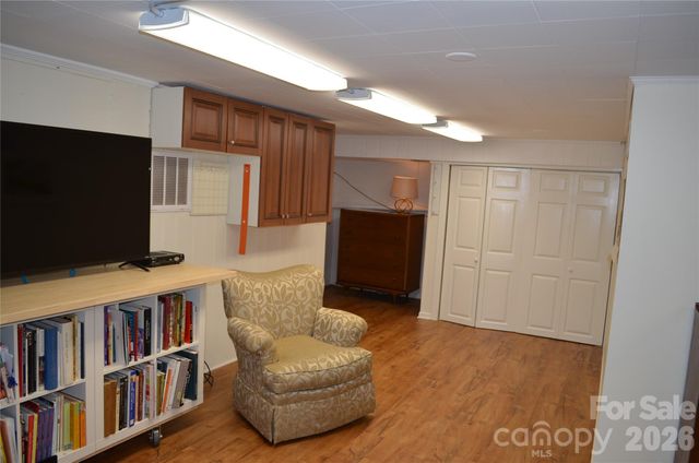 1140 Bevis Drive, Charlotte, NC 28209