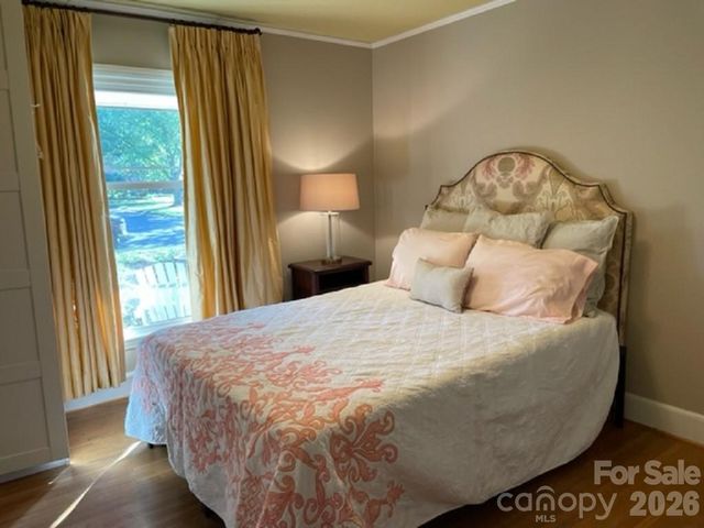 1140 Bevis Drive, Charlotte, NC 28209