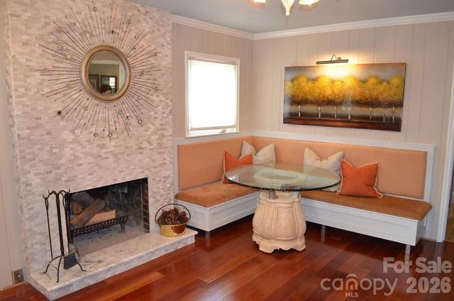 1140 Bevis Drive, Charlotte, NC 28209
