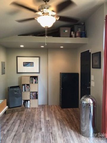 1140 Bevis Drive, Charlotte, NC 28209