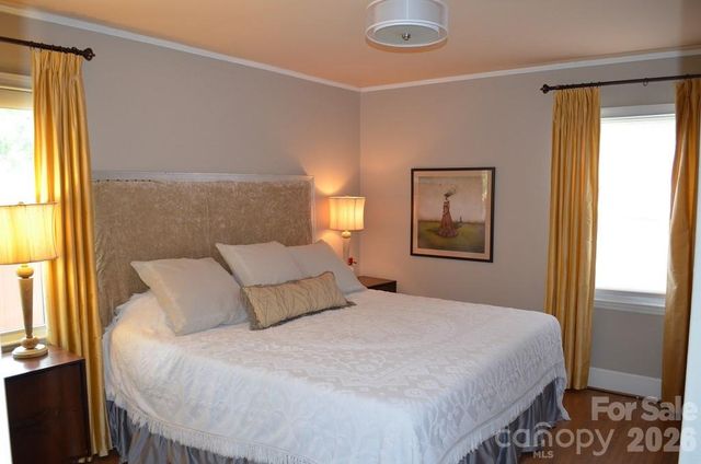 1140 Bevis Drive, Charlotte, NC 28209
