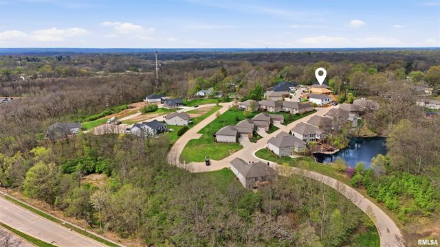 2717 W Woods Edge Drive, Peoria, IL 61614