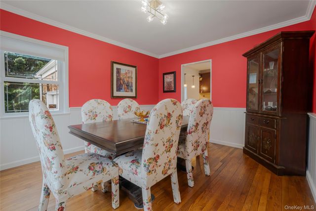 30 Gifford Avenue, Oceanside, NY 11572