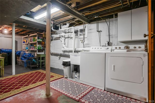 30 Gifford Avenue, Oceanside, NY 11572