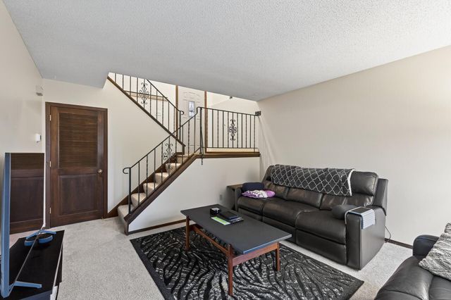 5531 Maryland Avenue N, New Hope, MN 55428