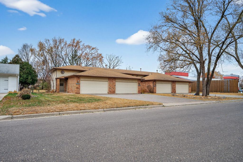 5531 Maryland Avenue N, New Hope, MN 55428