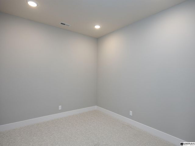 11658 S 124th Avenue, Papillion, NE 68048