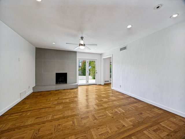 5938 Willow Lane, Dallas, TX 75230