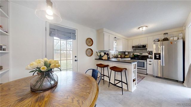 221 Briarhurst Drive, Tonawanda, NY 14150