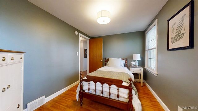 221 Briarhurst Drive, Tonawanda, NY 14150