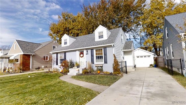 221 Briarhurst Drive, Tonawanda, NY 14150