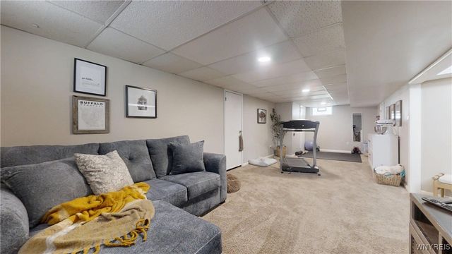 221 Briarhurst Drive, Tonawanda, NY 14150