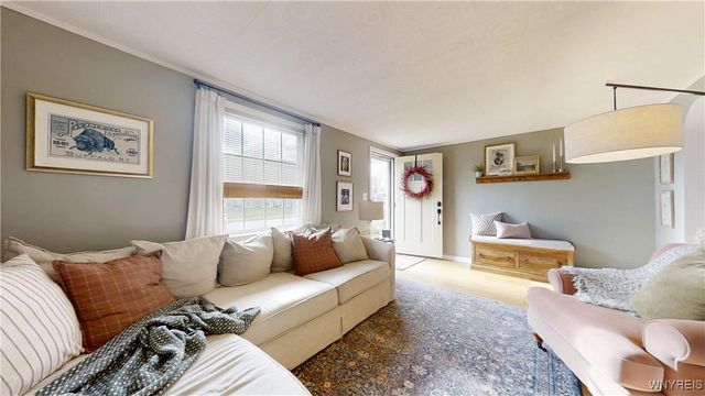 221 Briarhurst Drive, Tonawanda, NY 14150