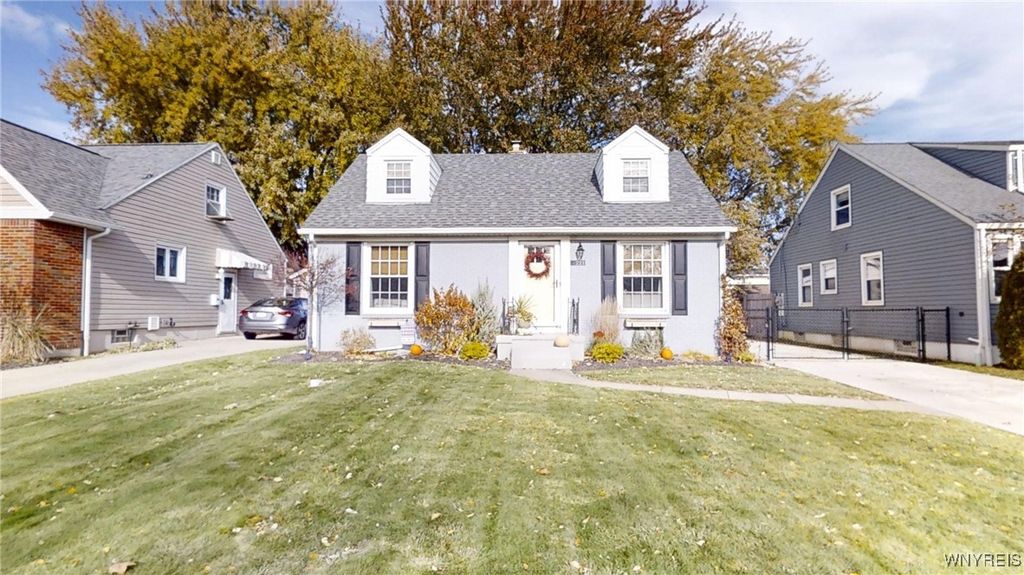 221 Briarhurst Drive, Tonawanda, NY 14150