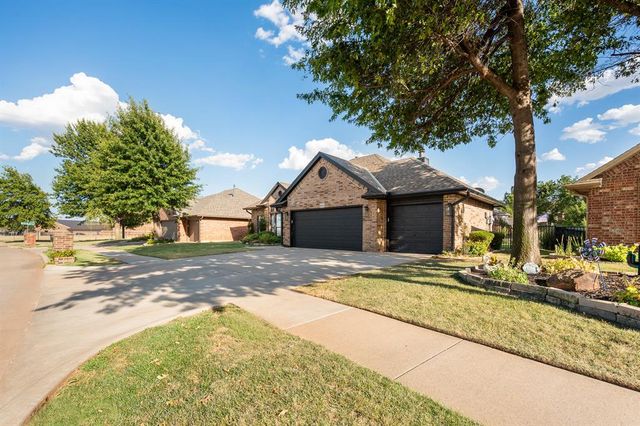 8204 NW 69th Street, Oklahoma City, OK 73132