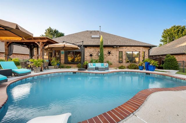 8204 NW 69th Street, Oklahoma City, OK 73132
