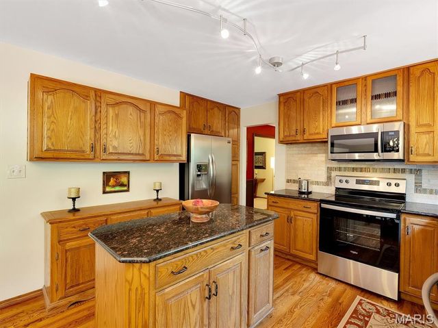 101 Strecker Road, Ellisville, MO 63011