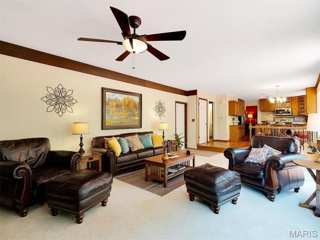 101 Strecker Road, Ellisville, MO 63011