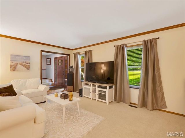 101 Strecker Road, Ellisville, MO 63011