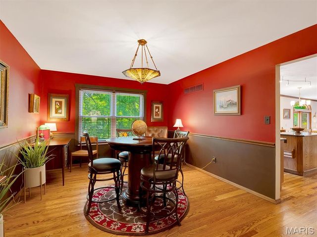 101 Strecker Road, Ellisville, MO 63011