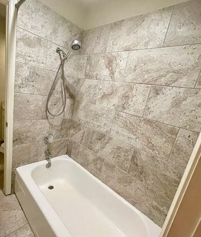 2506 Oak Leaf Drive, Arlington, TX 76006