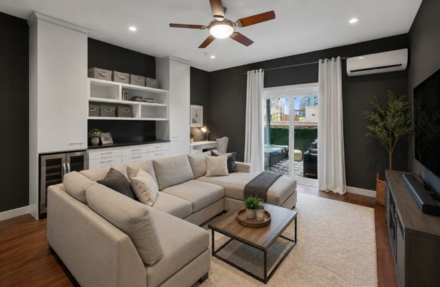 849 N May Street D, Chicago, IL 60642