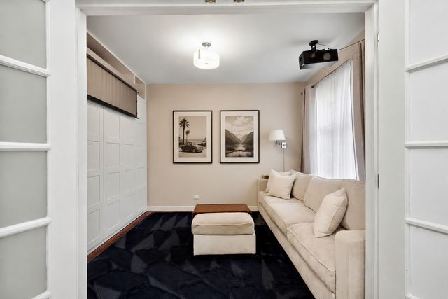 849 N May Street D, Chicago, IL 60642