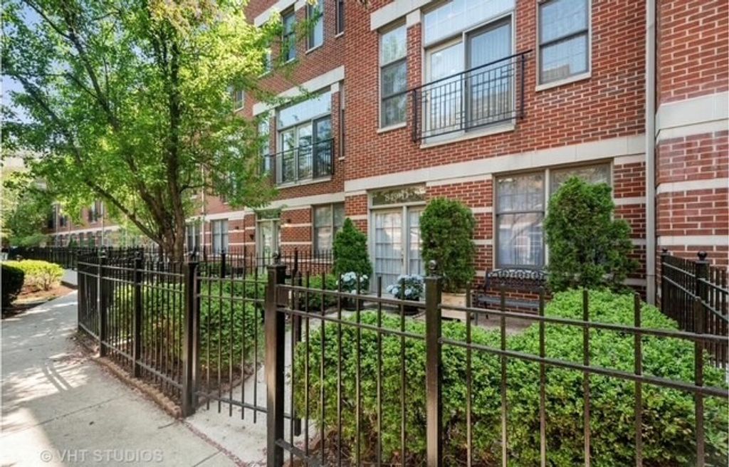 849 N May Street D, Chicago, IL 60642