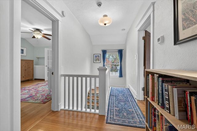 7487 Kingsbury Boulevard, University City, MO 63130