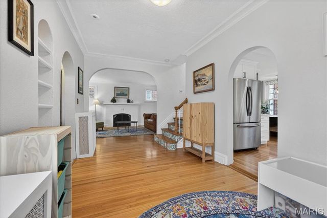 7487 Kingsbury Boulevard, University City, MO 63130