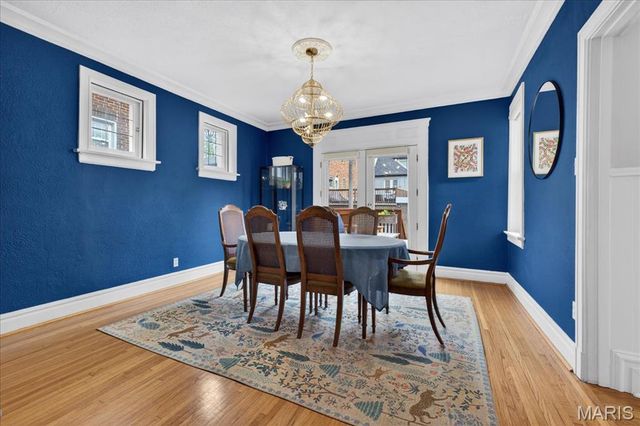 7487 Kingsbury Boulevard, University City, MO 63130