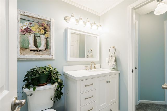 151 Flower Dale Drive, Greece, NY 14626