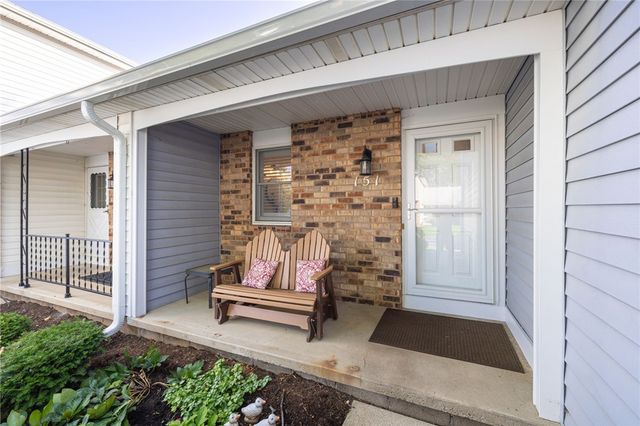 151 Flower Dale Drive, Greece, NY 14626