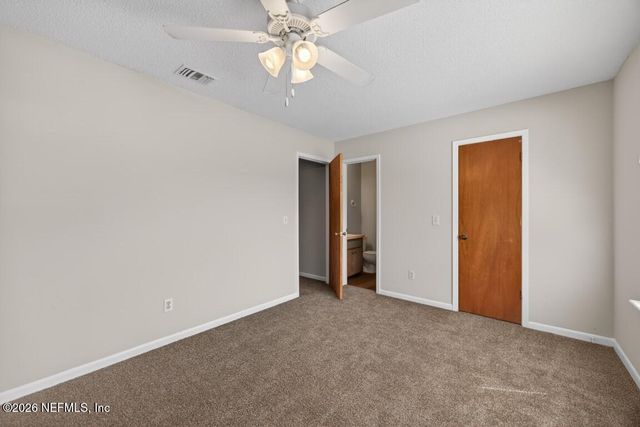 5033 YEARLING Lane, Jacksonville, FL 32210