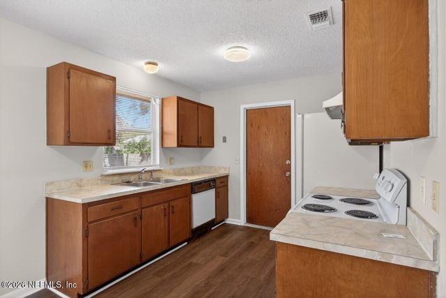 5033 YEARLING Lane, Jacksonville, FL 32210