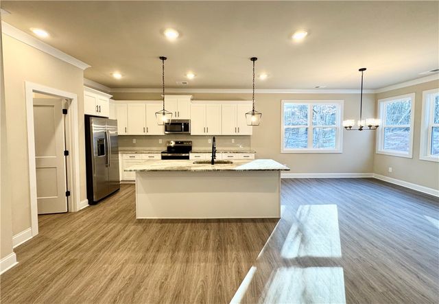 106 Player Lane, Westminster, SC 29693