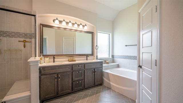 3136 Ferry Boat Lane, Granbury, TX 76049