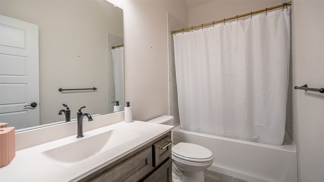 3136 Ferry Boat Lane, Granbury, TX 76049