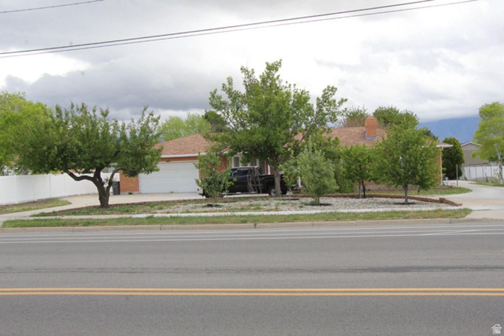 9467 S 2700 W, South Jordan, UT 84095