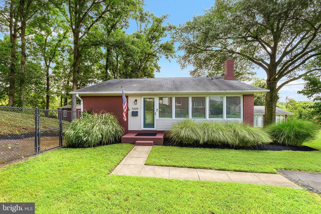 5608 ETON CT, Alexandria, VA 22312