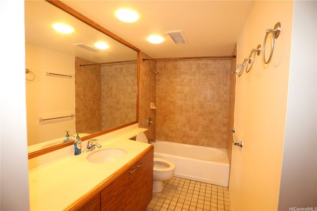 60 N Beretania Street 2009, Honolulu, HI 96817