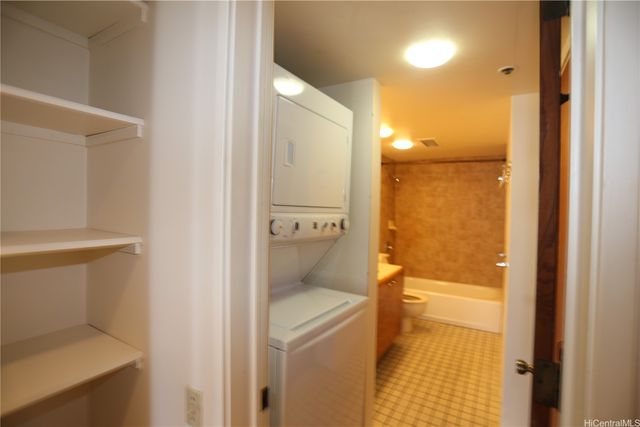 60 N Beretania Street 2009, Honolulu, HI 96817