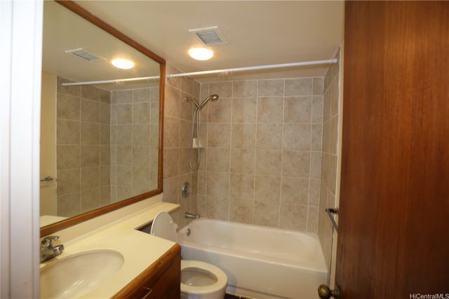 60 N Beretania Street 2009, Honolulu, HI 96817