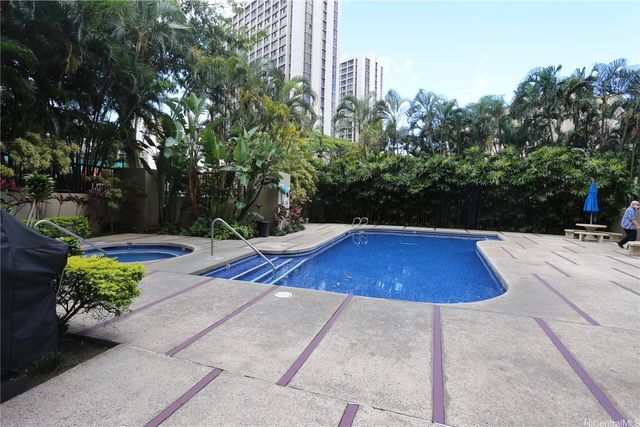 60 N Beretania Street 2009, Honolulu, HI 96817