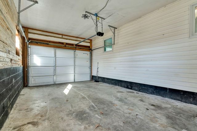 317 County Road 271, Niota, TN 37826