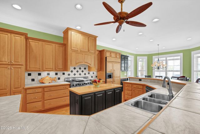41 Lee Street, Ocean Isle Beach, NC 28469