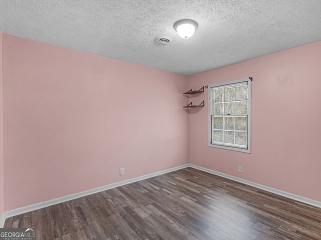 300 Fambro Circle, Griffin, GA 30224