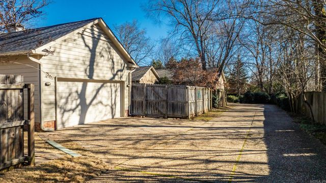 1711 Pickering Lane, Little Rock, AR 72211