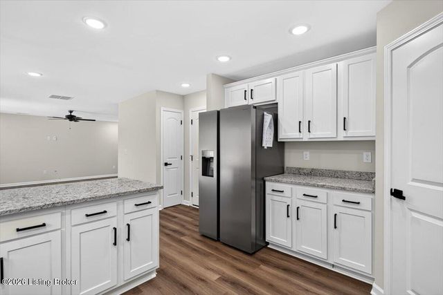 11021 Meadow Run Rd, Louisville, KY 40229