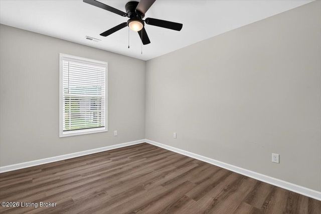 11021 Meadow Run Rd, Louisville, KY 40229